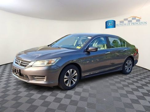 Used 2013 Honda Accord LX image 3