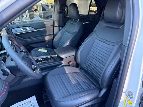 New 2026 Ford Explorer ST-Line w/ Premium Package RWD image 19