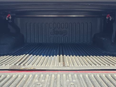 Used 2021 Jeep Gladiator Sport AWD/4WD image 6