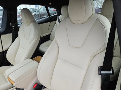 Used 2020 Tesla Model S Long Range Plus image 24