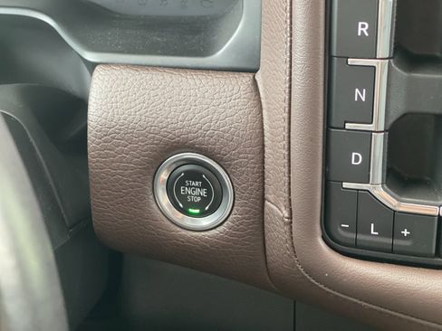 Used 2022 GMC Yukon Denali w/ Denali Premium Package AWD/4WD image 27