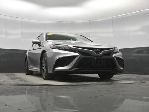 Used 2024 Toyota Camry SE FWD image 32