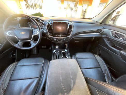 Used 2018 Chevrolet Traverse LT image 20