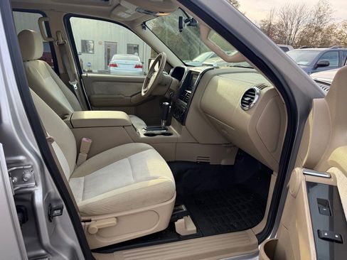 Used 2008 Ford Explorer Sport Trac XLT image 14