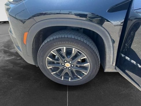 Certified 2026 Chevrolet Traverse LT w/ Sun and Wheel Package AWD/4WD image 6