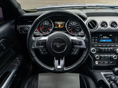 Used 2018 Ford Mustang GT w/ GT Performance Package RWD image 28