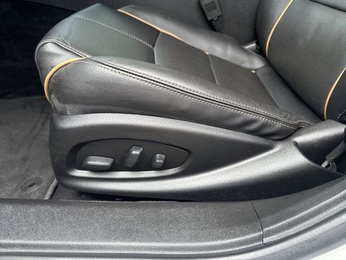 Used 2019 Chevrolet Impala Premier w/ Premier Confidence Package FWD image 12
