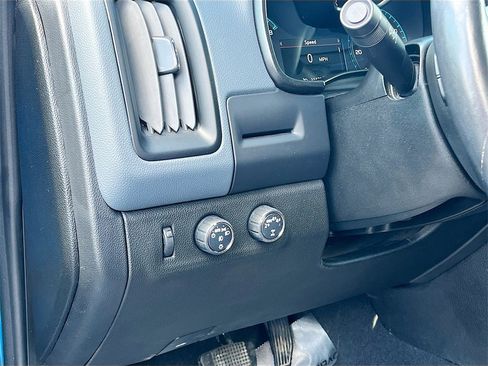 Used 2022 Chevrolet Colorado Z71 image 10