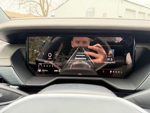 New 2026 GMC Acadia Elevation w/ Elevation Premium Package image 18