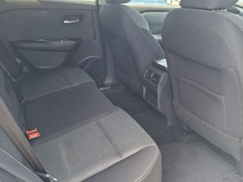 Certified 2021 Nissan Rogue SV FWD image 22