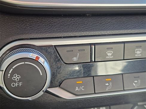 Used 2021 Nissan Altima 2.5 SR w/ SR Premium Package image 26