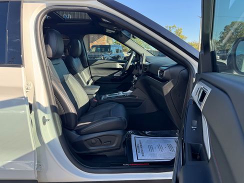 Used 2023 Ford Explorer ST w/ Equipment Group 401A image 18