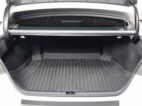 Used 2022 Toyota Camry SE FWD image 14