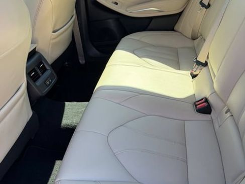 Used 2021 Toyota Avalon XLE FWD image 10