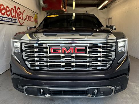 Used 2022 GMC Sierra 1500 Denali image 2