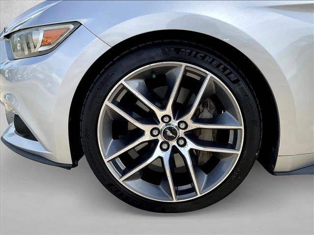 Used 2016 Ford Mustang GT Premium w/ Equipment Group 401A RWD image 9
