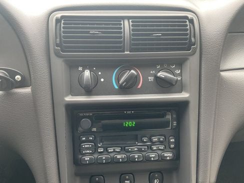 Used 2001 Ford Mustang GT Premium RWD image 27