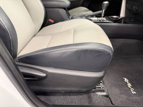 Used 2017 Toyota RAV4 Limited w/ Advanced Technology Package FWD image 15