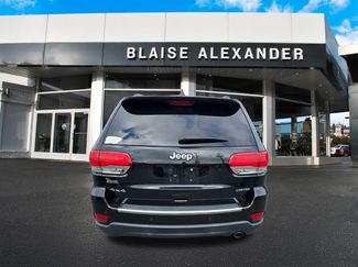 Used 2017 Jeep Grand Cherokee Limited w/ Luxury Group II AWD/4WD video 4