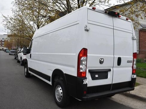 Used 2026 RAM ProMaster 2500 w/ Convenience Group FWD image 5