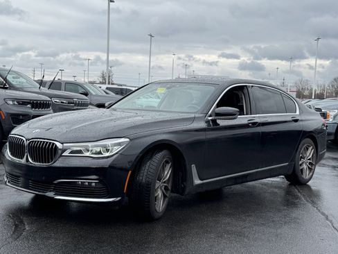 Used 2018 BMW 750i xDrive image 15