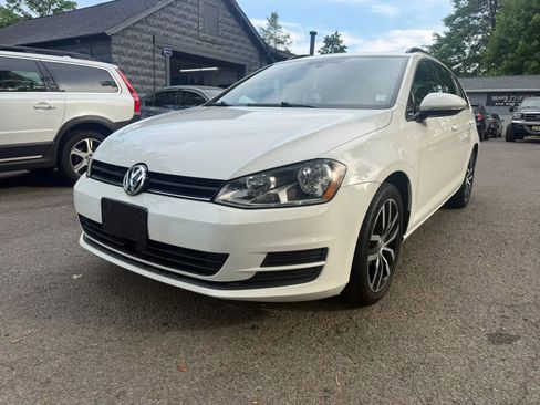 Used 2016 Volkswagen Golf Limited Edition FWD image 1