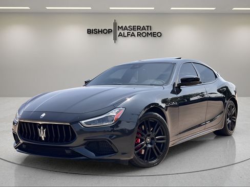 Used 2022 Maserati Ghibli GT RWD image 2