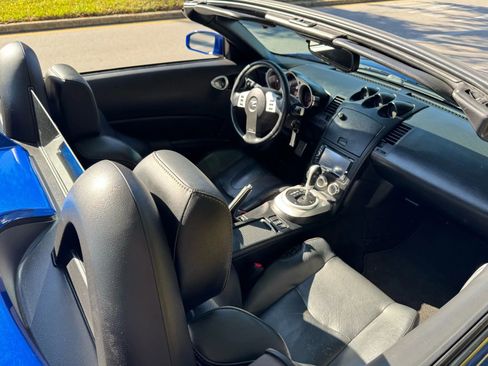 Used 2007 Nissan 350Z Touring image 21