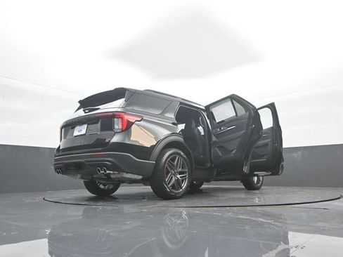 New 2026 Ford Explorer ST image 43