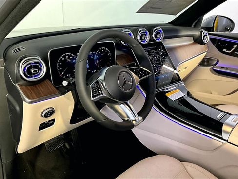 New 2026 Mercedes-Benz GLC 300 4MATIC image 9