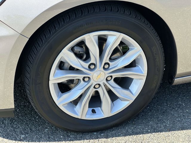 Used 2025 Chevrolet Malibu LT FWD image 7