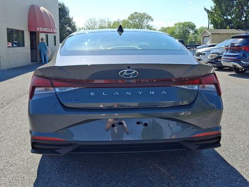 Certified 2023 Hyundai Elantra SEL FWD image 6