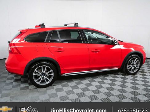 Used 2017 Volvo V60 T5 Cross Country w/ Convenience Package AWD/4WD image 2