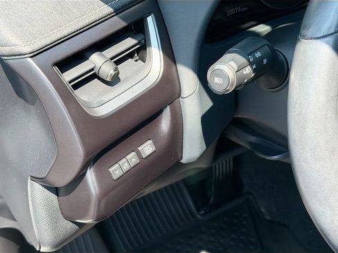 Used 2024 Lexus UX 250h AWD w/ Premium Package image 10