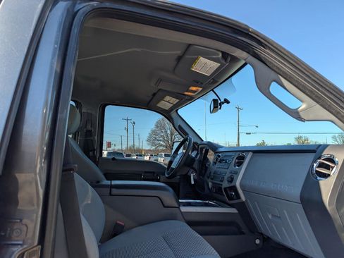 Used 2016 Ford F250 XLT w/ XLT Value Package image 21