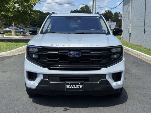 Used 2025 Ford Expedition Max Active AWD/4WD image 27