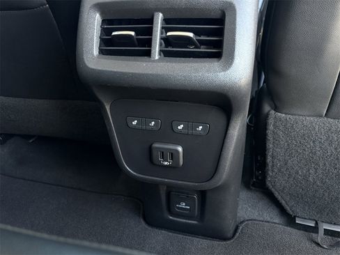 Certified 2022 Chevrolet Equinox Premier image 31