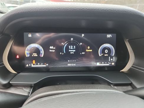 Used 2021 Jeep Grand Cherokee L Limited w/ Luxury Tech Group II image 9