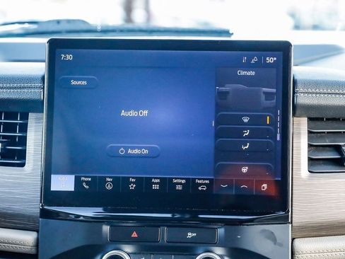 Used 2023 Ford Expedition Limited image 15