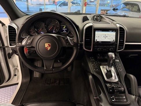 Used 2014 Porsche Cayenne Diesel AWD/4WD image 26