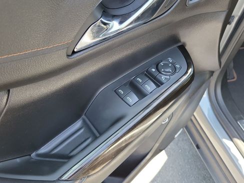 Used 2023 GMC Acadia AT4 w/ Technology Package AWD/4WD image 23