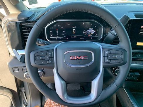 New 2025 GMC Sierra 3500 SLT w/ SLT Premium Package image 18