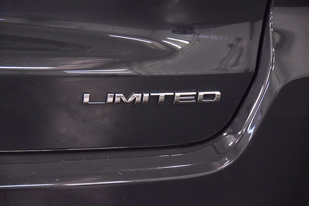 Used 2018 Jeep Compass Limited w/ Navigation Group AWD/4WD image 14