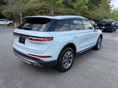 New 2025 Lincoln Corsair FWD w/ Equipment Group 101A image 17