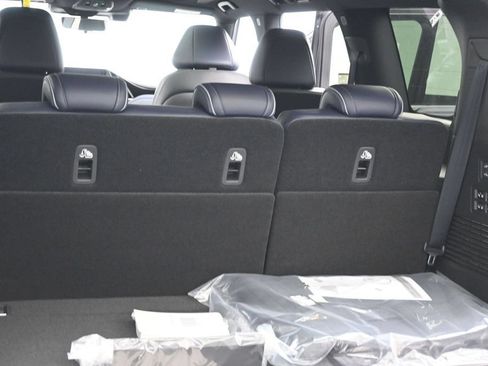 New 2027 INFINITI QX80 Sensory AWD/4WD image 21