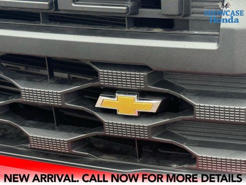 Used 2023 Chevrolet Silverado 1500 Custom image 8