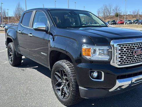 Used 2020 GMC Canyon Denali image 1