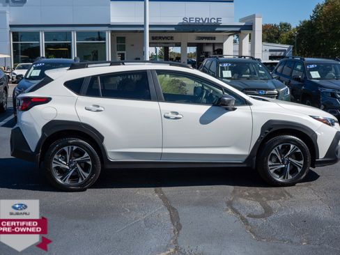 Certified 2024 Subaru Crosstrek 2.0i Premium image 2