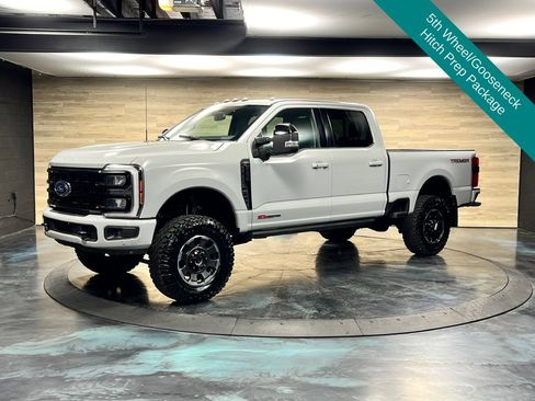 Used 2025 Ford F350 Lariat w/ Lariat Ultimate Package AWD/4WD image 5