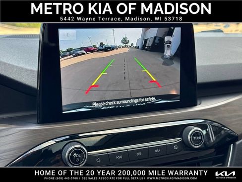 Used 2020 Ford Escape Titanium AWD/4WD image 23